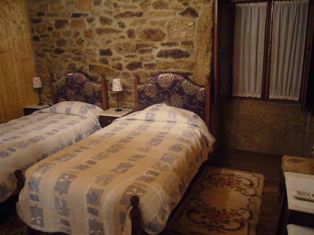 Gasthaus Casa Do Monge Leomil Zimmer foto