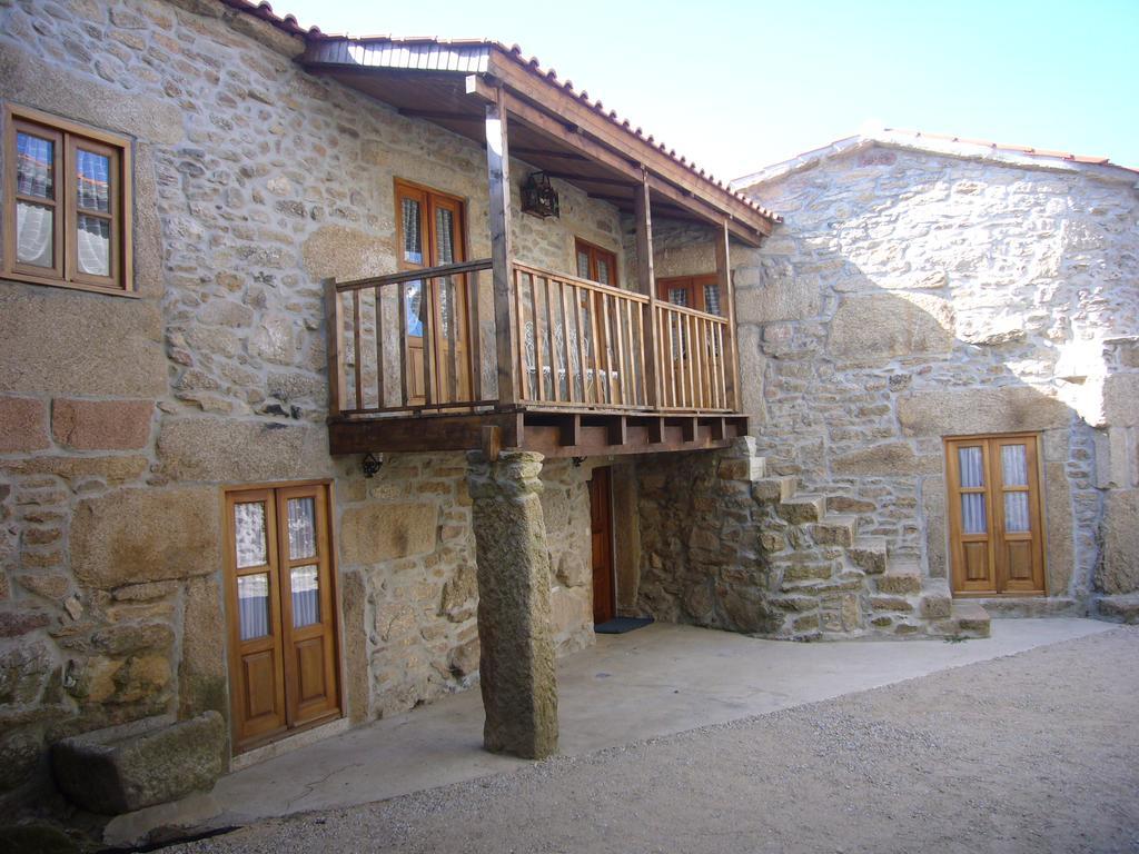 Gasthaus Casa Do Monge Leomil Exterior foto